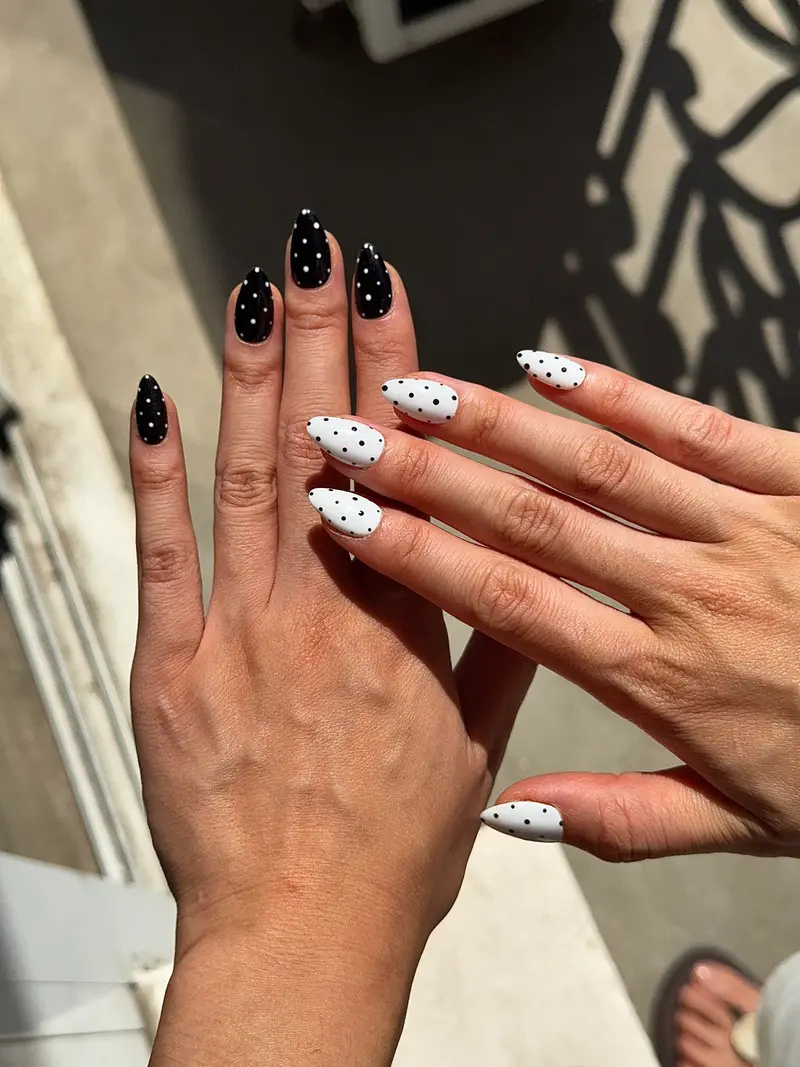 Polka Black