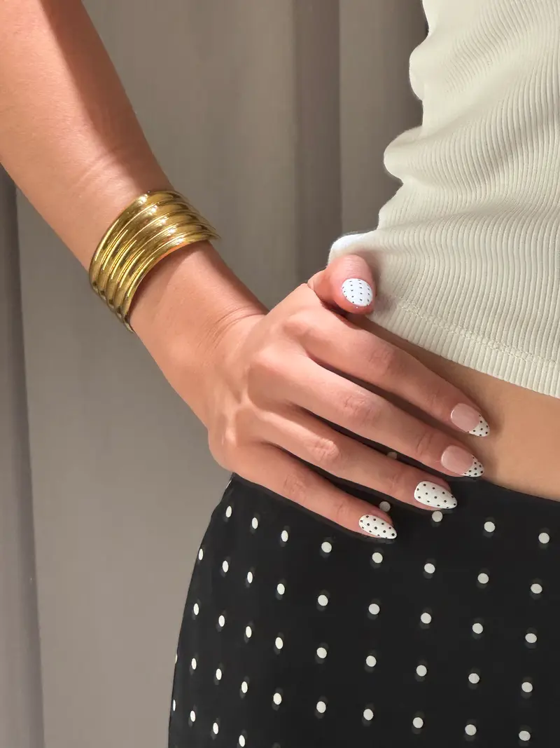 Polka White